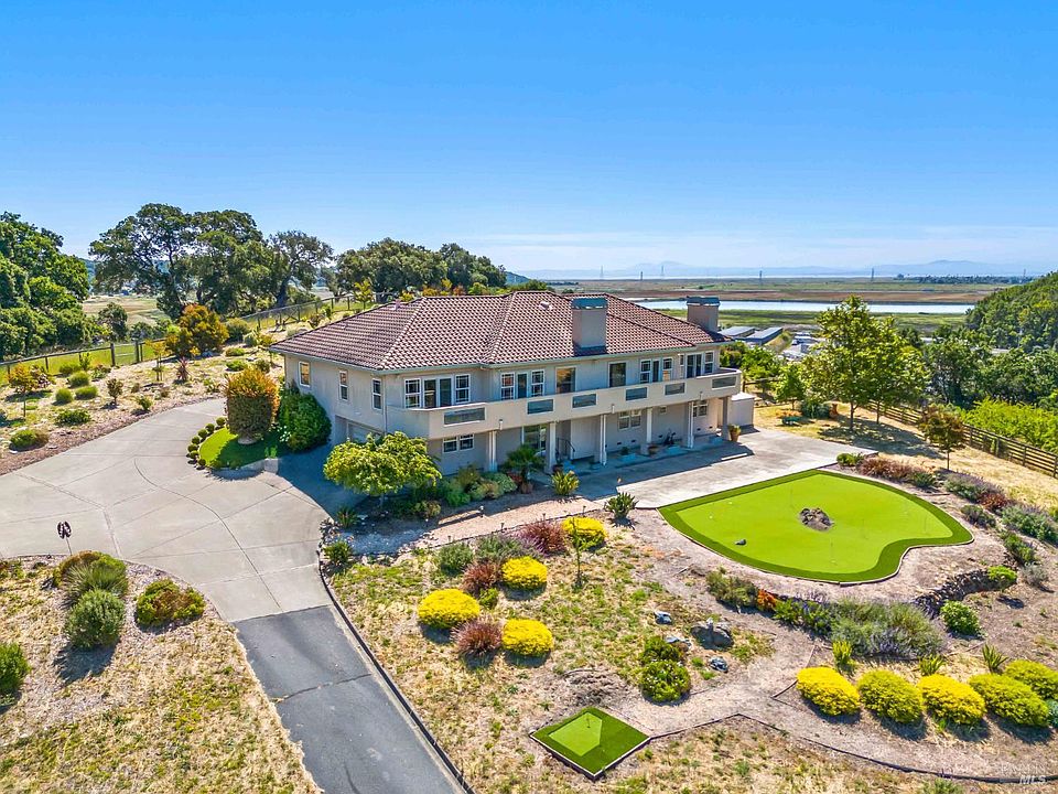 1st image of 10 Deer Island Lane