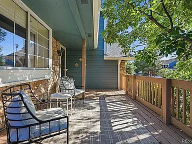 3 bed, 1832 sqft, $3,500 — Photo 2