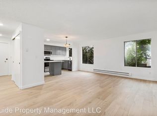 4315 Whitman Ave N #302, Seattle, WA 98103