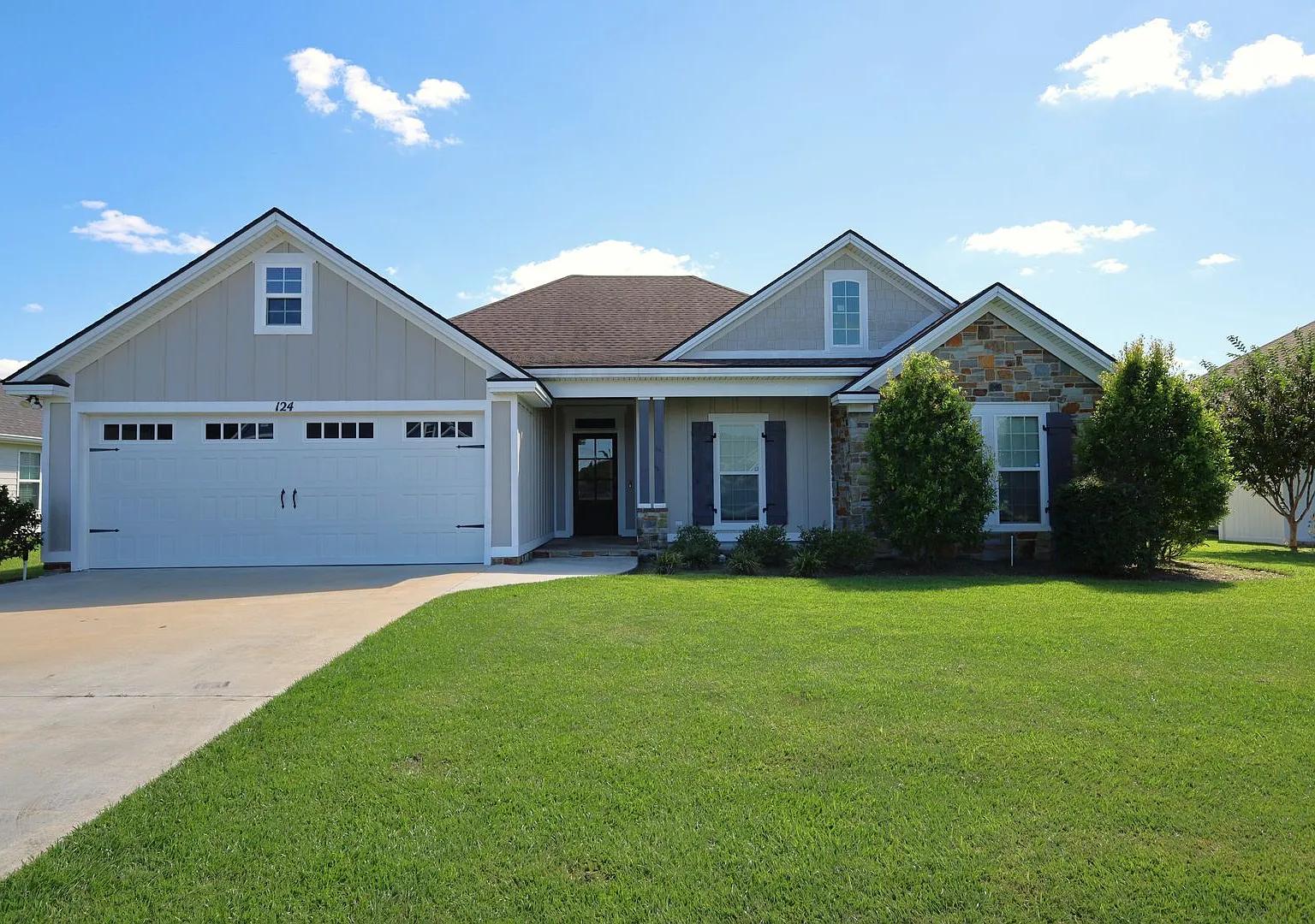 124 Floyd McNeal Drive **Move In Special — Photo 1