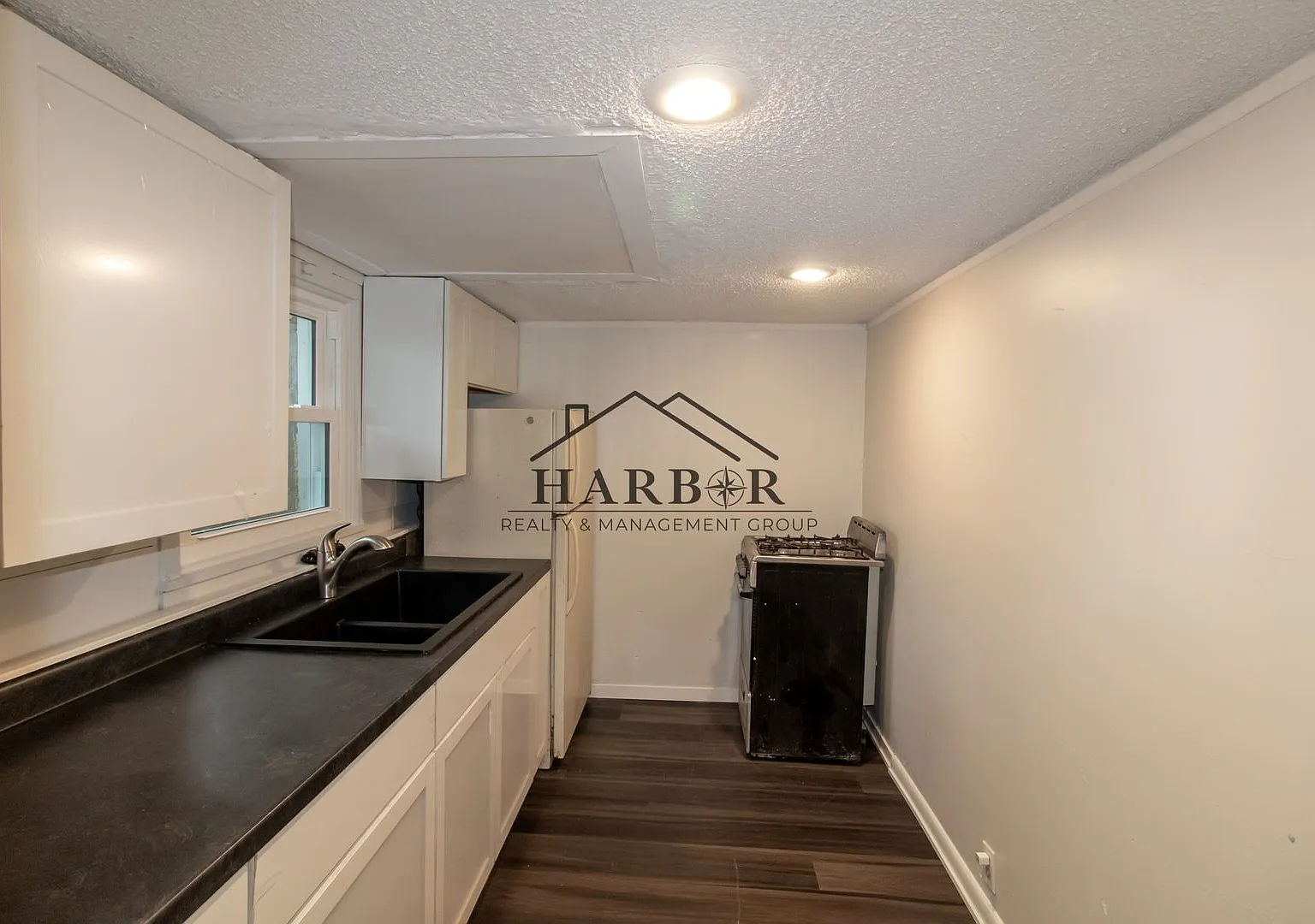 123 11th Ave SE Apt 5 — Photo 2