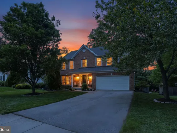 1512 Ringe Dr, Severn, MD 21144