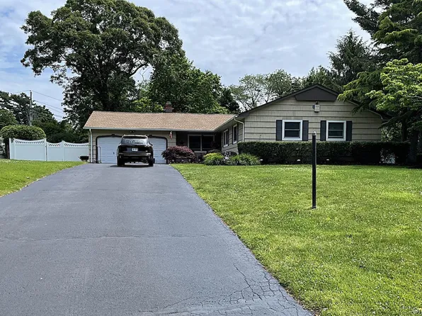 7 Carrie Court, Smithtown, NY 11787