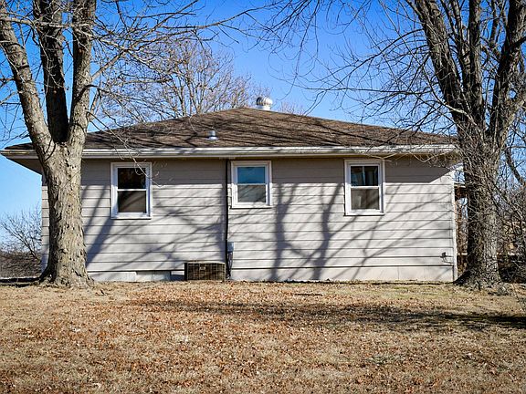 5th image of 15451 365th St