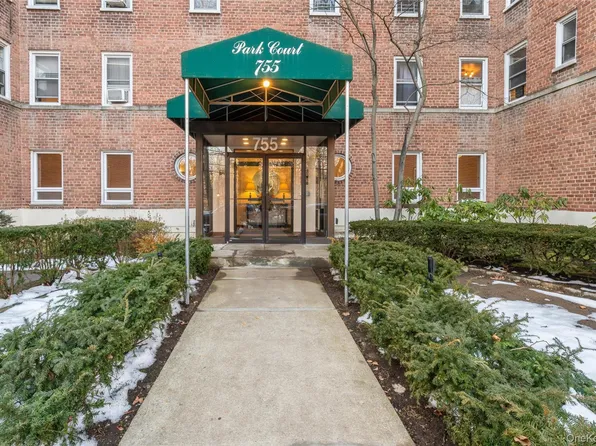 755 Bronx River Road #1C, Bronxville, NY 10708
