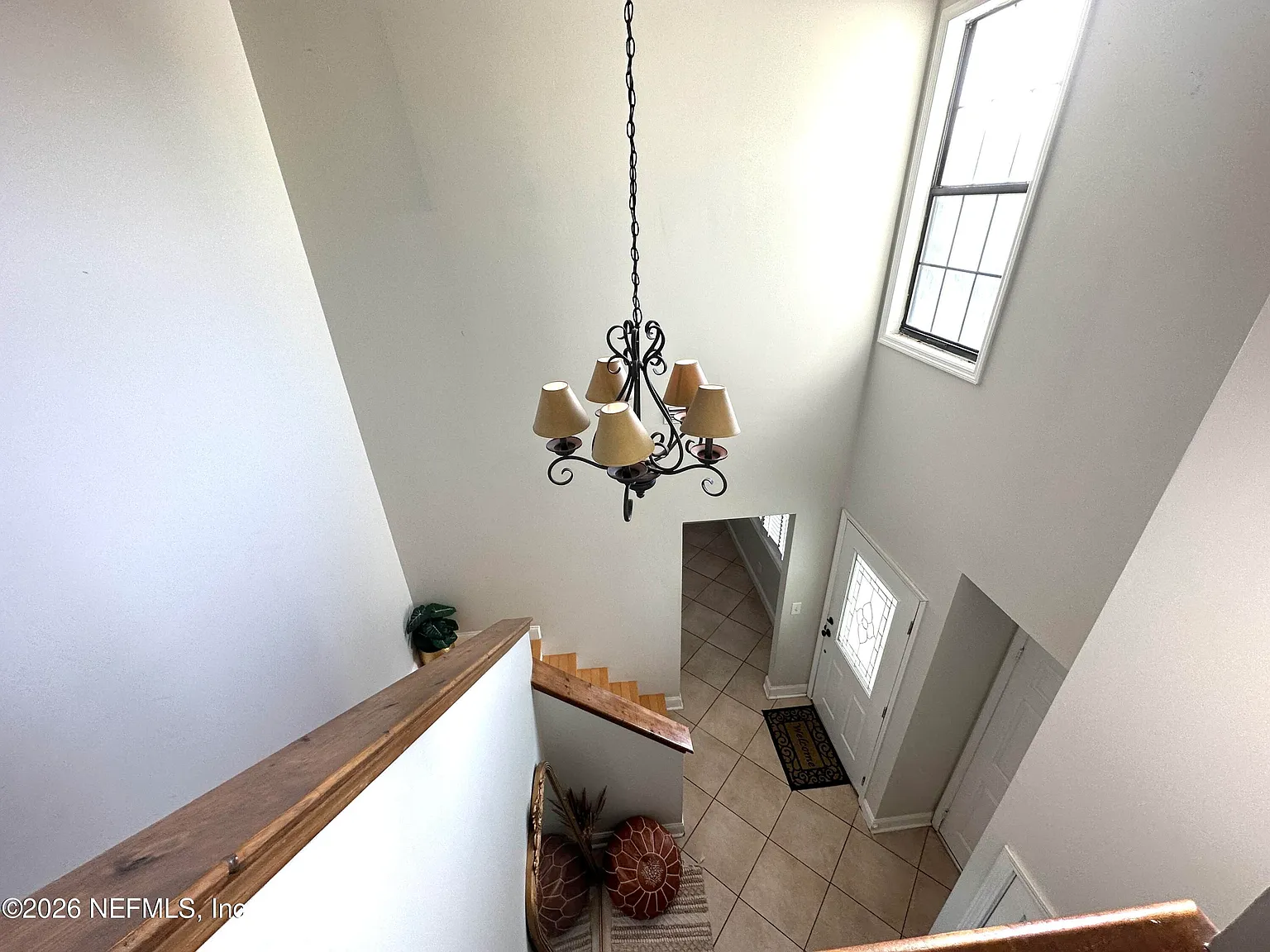 3 bed, 2.5 bath, 1686 sqft, $3,500 — Photo 2