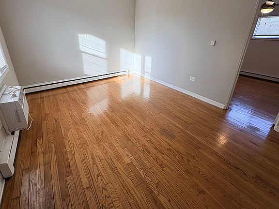 2nd image of 6933 Stanley Ave #Sb-15