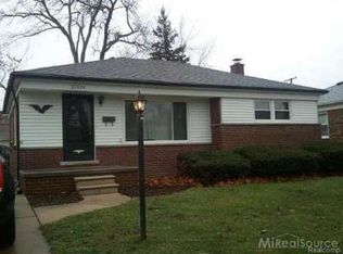 22624 Mylls St, Saint Clair Shores, MI 48081