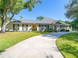 12 Golf View Dr, Englewood, FL 34223