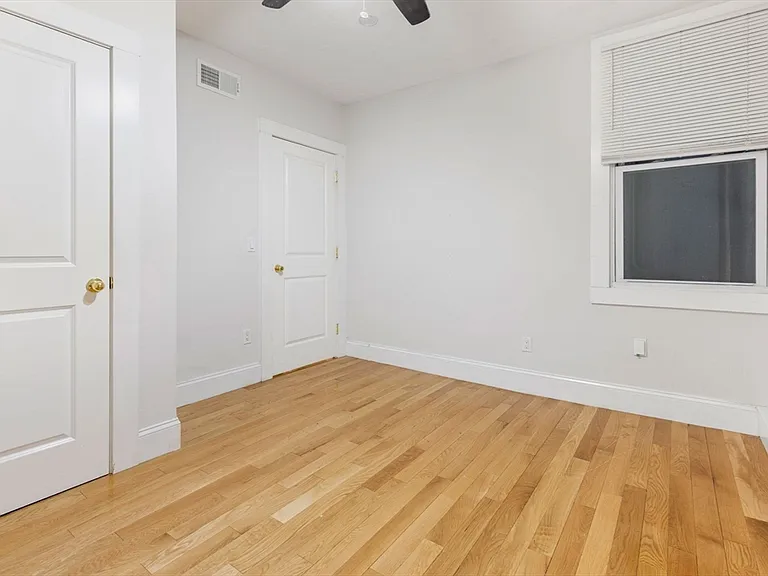 64 Florida St #2 — Photo 16