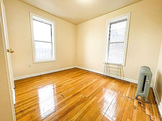 3rd image of 320 Eastern Pkwy APT 6I