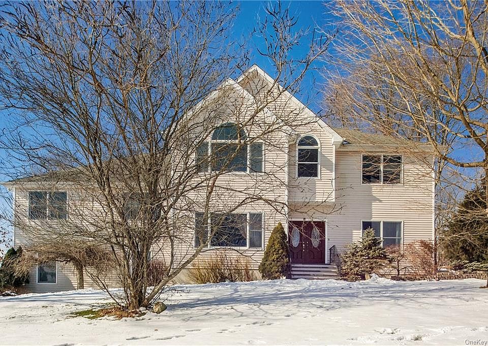 1st image of 9 Farmor Ln