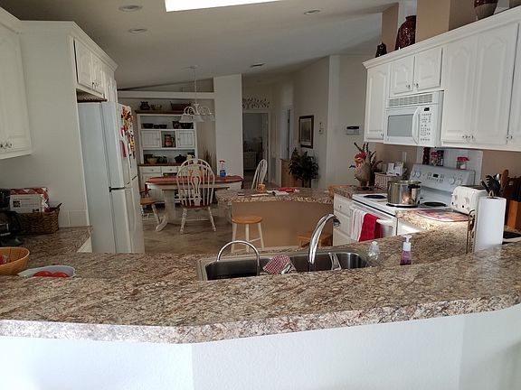 2nd image of 12 Galleon Way