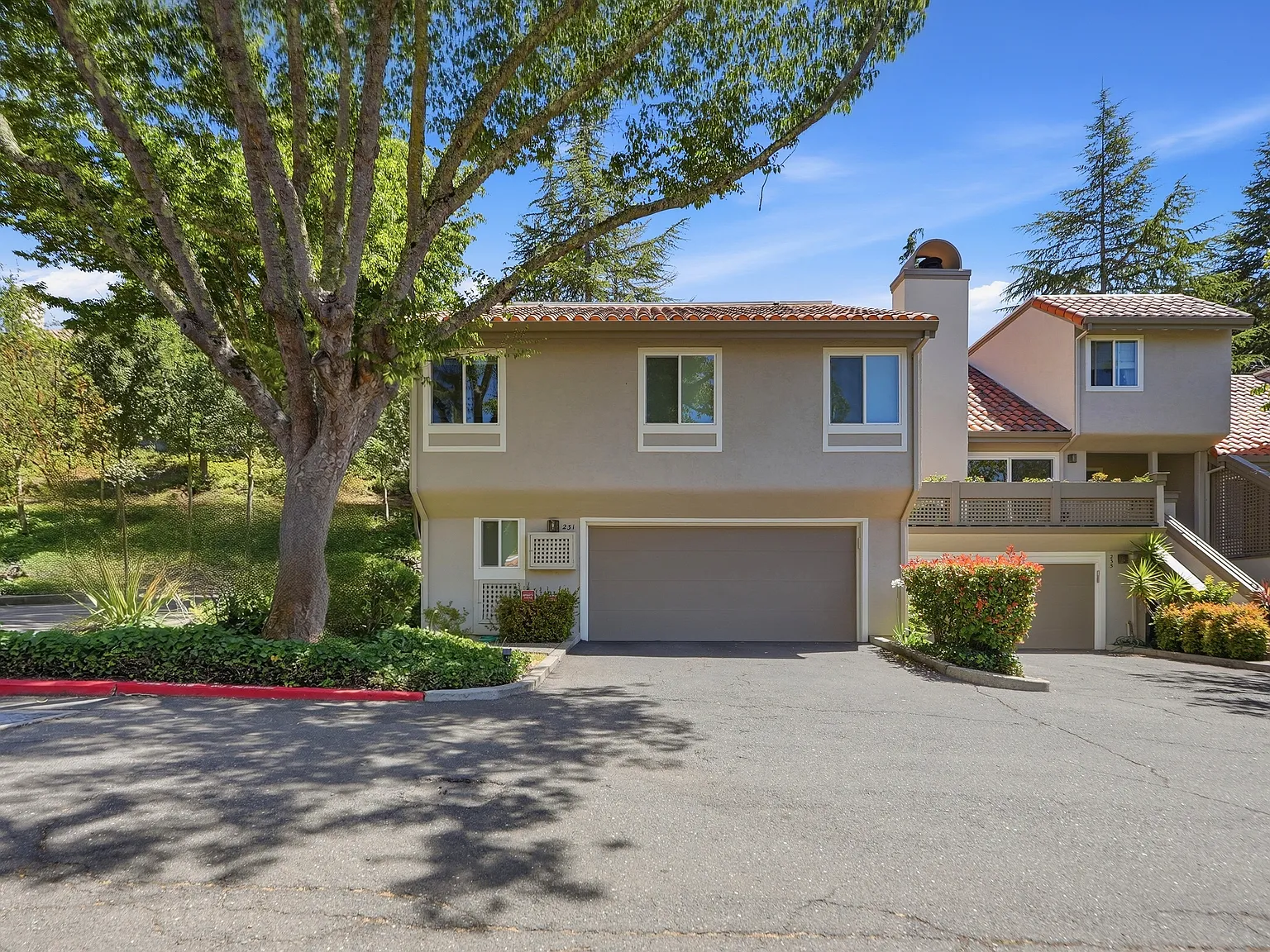 3 bed, 1937 sqft, $5,400 — Photo 1