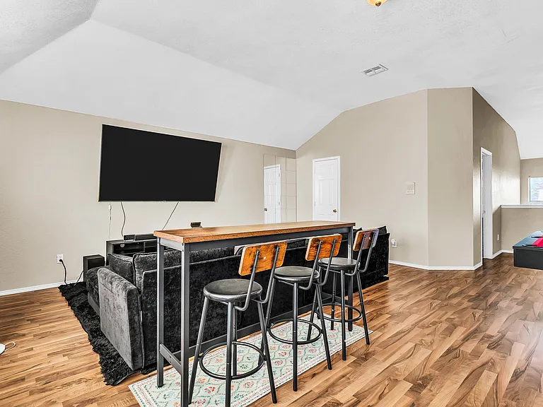 4709 Sleepy Ridge Cir — Photo 33