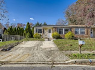 6 Heathrow Manor Ct, Baltimore, MD
