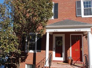 4311 32nd Rd S #246, Arlington, VA 22206