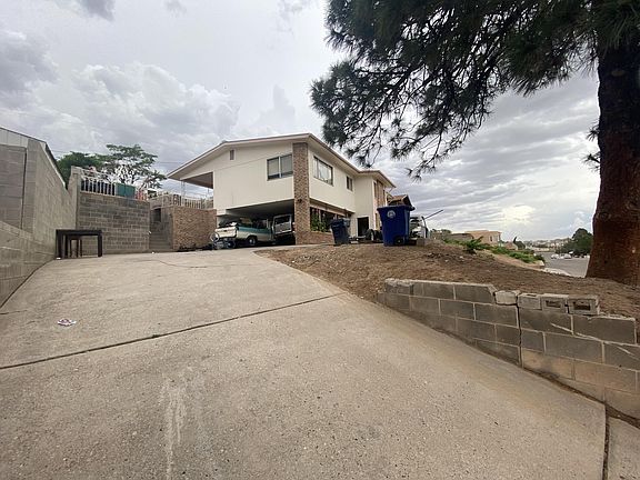 4th image of 1301 Riverview Dr NW