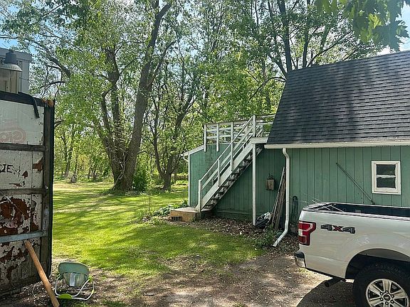 2nd image of 1220 N Edgar Rd