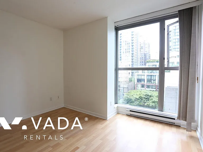 928 Richards St #605 — Photo 10