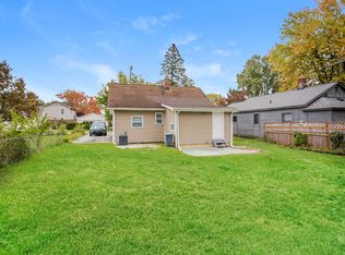 1786 Sylvan Gln, Keego Harbor, MI 48320