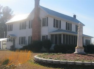 3067 Riverneck Rd, Columbia, NC 27925