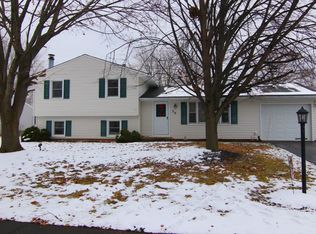 20 Sean Ln, Rochester, NY 14606