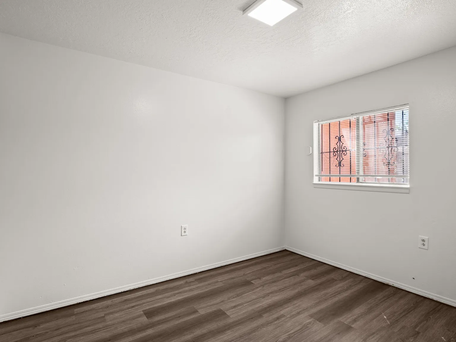 1105 Calle Mesquite - 0 — Photo 2