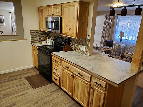 2nd image of 20 Union Ave