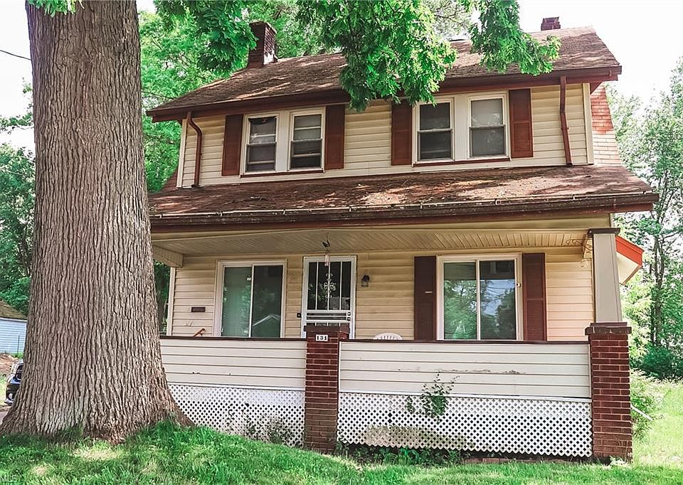 1st image of 131 E Auburndale Ave