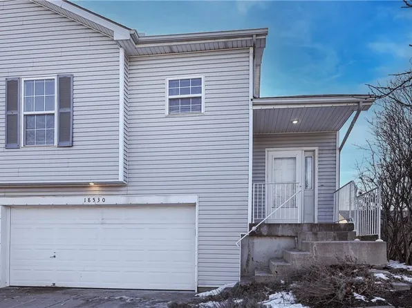 18530 Mulberry Ct, Gardner, KS 66030