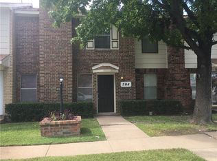 504 Pecan Acres Ct, Arlington, TX 76013