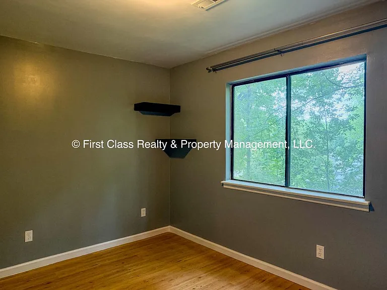8015 Tiburon Cir — Photo 23