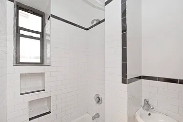 Rented by R New York