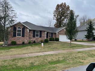 3146 E Iroquois St, Springfield, MO 65804