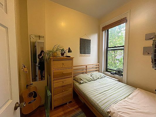 3rd image of 368 Greene Ave APT 5