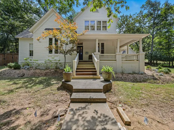 112 N Fletcher Ave, Fayetteville, AR 72701