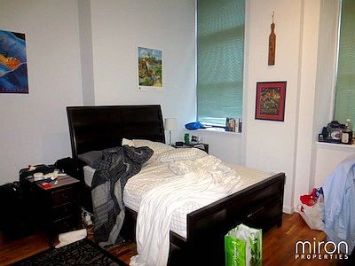 4th image of 165 Church St Frnt 7