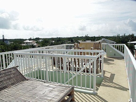 3rd image of 3 North Dr