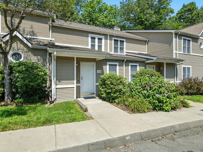 61 Abbey Memorial Dr APT 122, Chicopee, MA, 01020