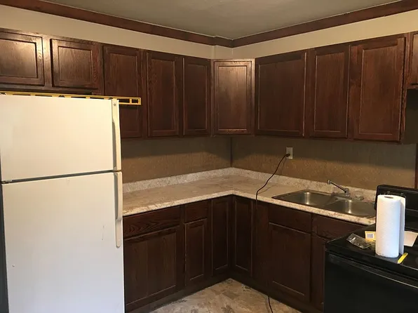 205 1st St E, Virginia, MN 55792