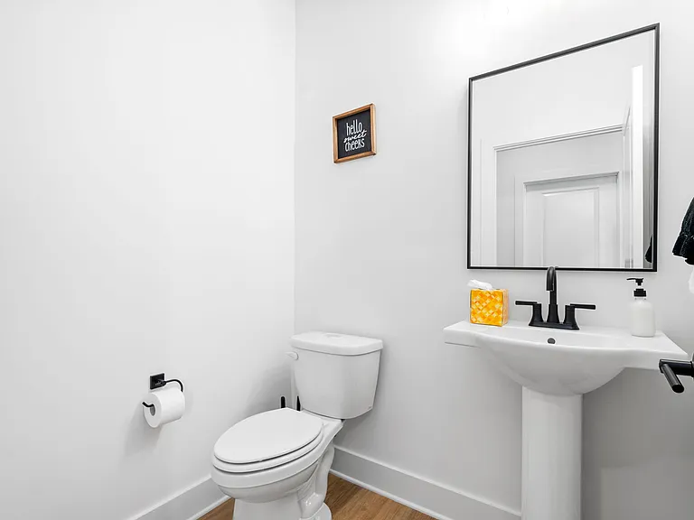 700 N Dupont Ave #322 — Photo 13