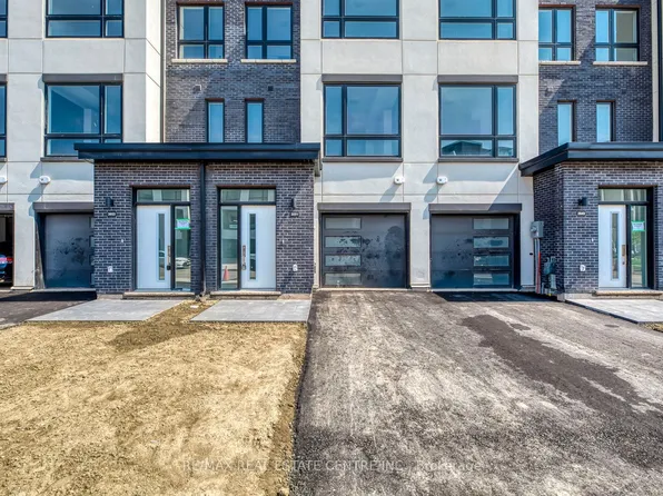 3049 Trailside Dr, Oakville, ON L6M 0Z4