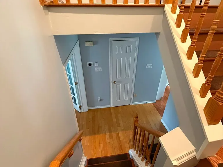 418 Somerset St W — Photo 16