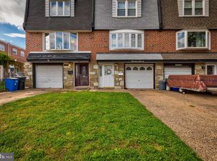3732 S Hereford Ln, Philadelphia, PA 19114