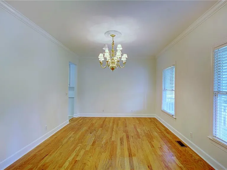 112 Newfield St — Photo 5