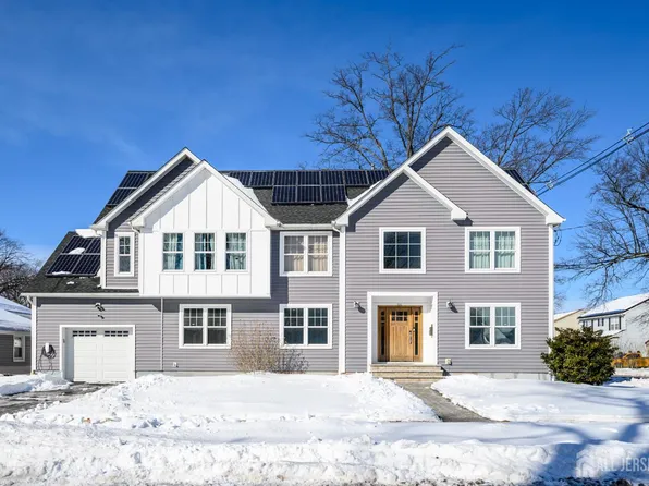 111 Remsen Ave, Avenel, NJ 07001