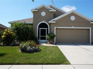 806 Parker Den Dr, Ruskin, FL 33570