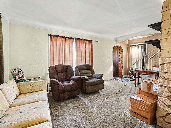 5th image of 3141 Schneider Rd