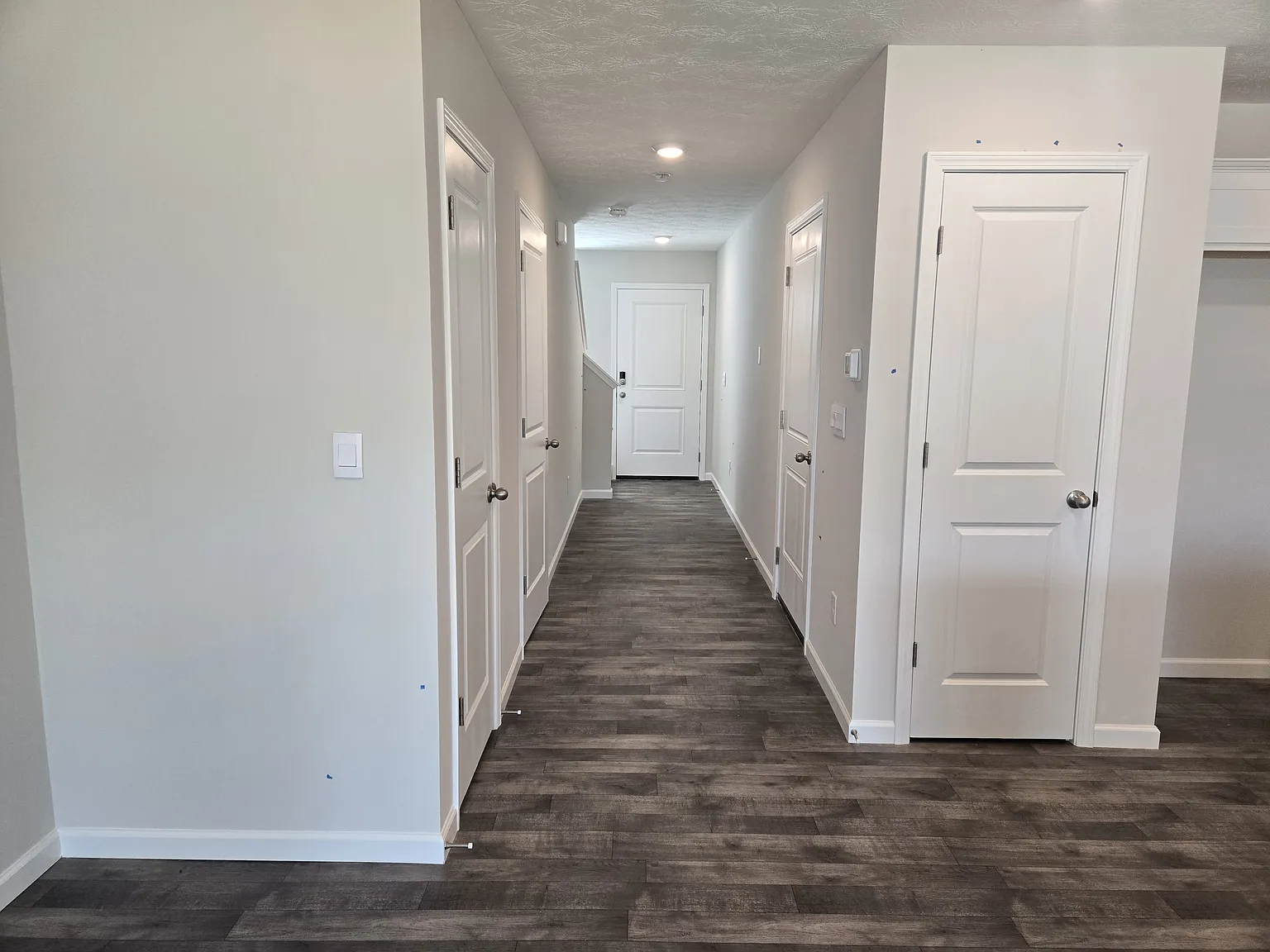 3 bed, 2.5 bath, 1450 sqft, $2,250 — Photo 4